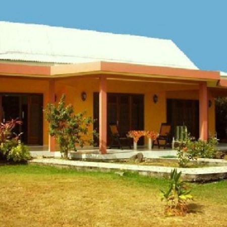 Villas Creoles Sainte-Anne Exterior photo